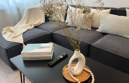 Apartment 30 mins from central London - Photo 2