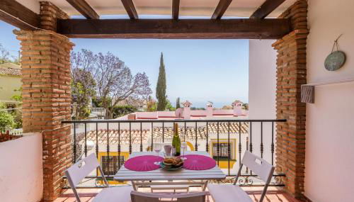 Sunny Tranquility With Pool - Happy Rentals - Foto 2