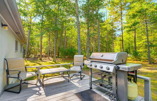 2 Blocks to Boat Ramp Higgins Lake House with Grill - Foto 20