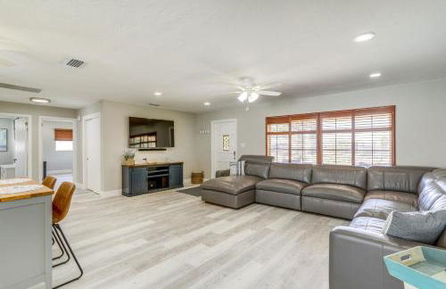 Private Hot Tub Breezy Seminole Stay! - Foto 10