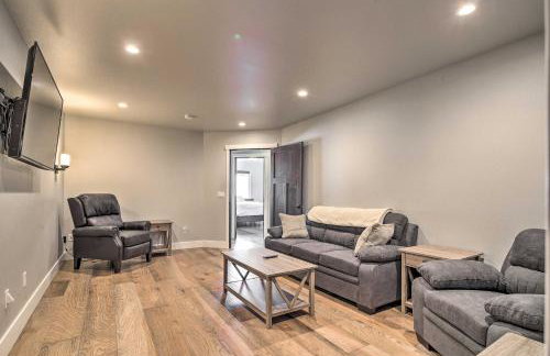 Mendenhall Valley Escape with Furnished Deck! - Foto 17