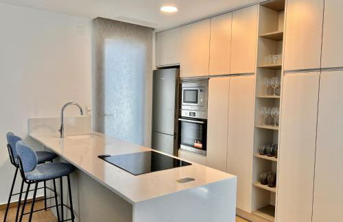 La Masion de Tout Seasonal Rental - Photo 2