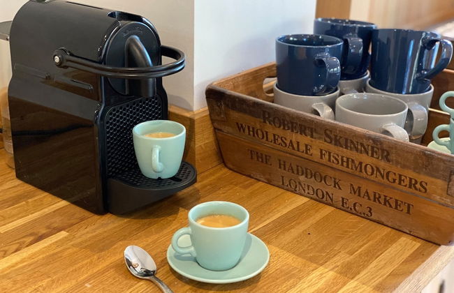 Luxurious Victorian Villa With Parking, Sleeps six - Photo 12