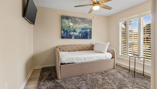 Here Comes Sunshine by Southern Vacation Rentals - Photo 2, Room