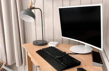 Stylish and Cozy Cabin, Walking Distance to Big Bass Lake - Foto 26