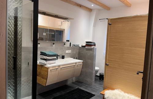 Neue moderne Ferienwohnung mit Infrarot Sauna und großen Garten - Foto 37