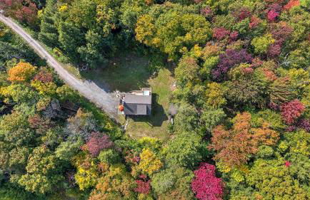 Mt Snow Home with Privacy Hot Tub Firepit - Foto 68