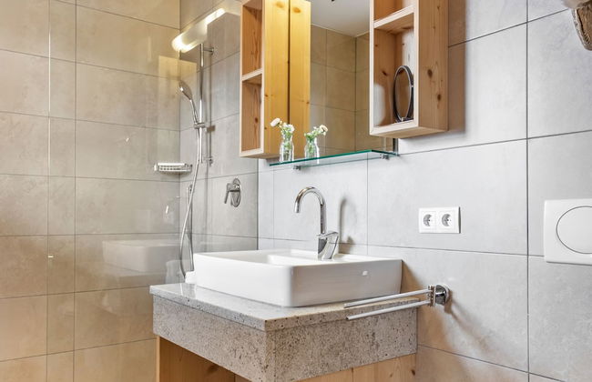 Unique & Exclusively Furnished Chalet near Ski Lift - Foto 16