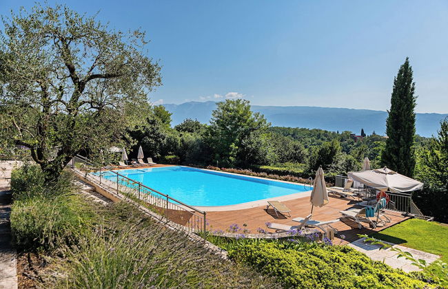 Villa Valeria con piscina - Foto 1