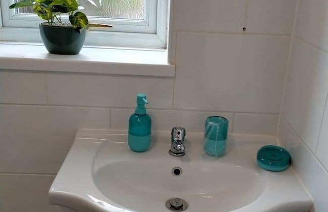 Spacious 3bed House in Walsall With Parking Onsite - Foto 22