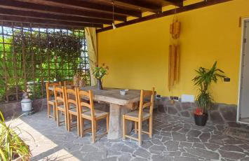 Charme rustico con ampio giardino e piscina con due camere - Foto 30