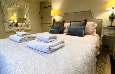 Beautiful Immaculate Aldeburgh cottage, free parking, sunny outdoor space, dog friendly - perfect for Spring seaside escapes - Foto 7