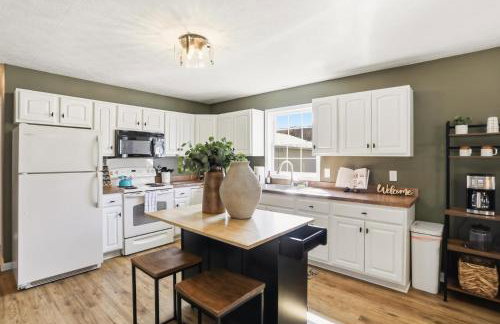 Creekside Fun Dog-friendly, Games & Fire Pit - Photo 10