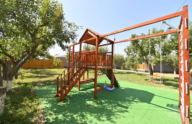 Hidden Garden Resort - Photo 21