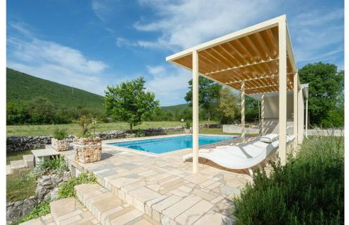 Cozy Home In Vojnic Sinjski With Sauna - Photo 11