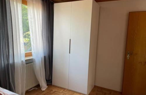 Appartio - Ferienwohnung "Dorfblick" Dachgeschoss - 6 Personen - Netflix - Waschmaschine - Foto 10