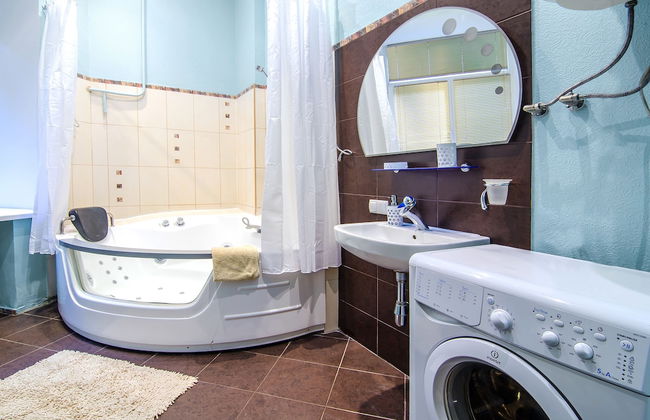 Rent Kiev Maidan Nezalezhnosti - Photo 77