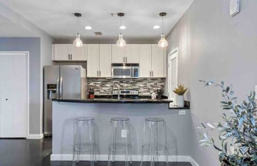 Lovely 2Bdrm 2Bath Thorton Park Condo with secure parking - Foto 7