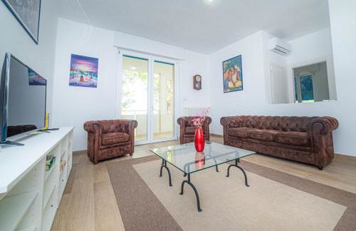 The flats in villa - Foto 28