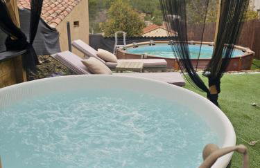 Le Nid des Calanques et son Jacuzzi - Foto 3