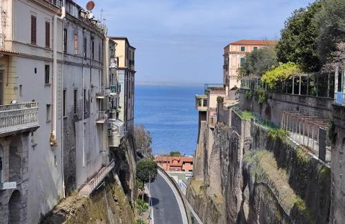 J'Adore Sorrento - Photo 25