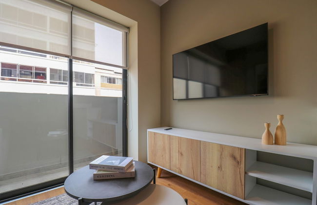 w Glorious 2BR w Perfect Balcony Near Kennedy Park - Foto 10