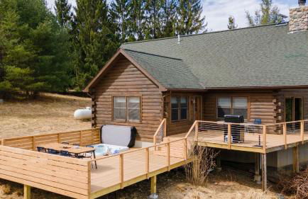Secluded w/ Deck Views, Hot Tub, & Ping Pong Hudson in the Berks by Avantstay - Foto 82