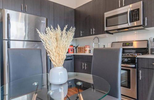 Chicago 2BR City Escape with Optional Parking Near McCormick Place, Navy Pier, Shedd Aquarium, and Millennium Park - Foto 24