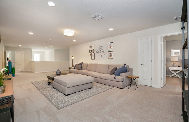 8 Bed 6 Ba Villa with Games, Pool & Spa - Foto 29