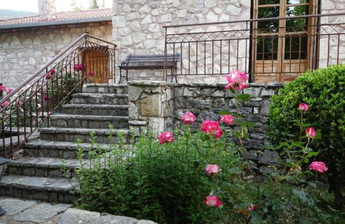 Andrea Sofi Guesthouse - Photo 29