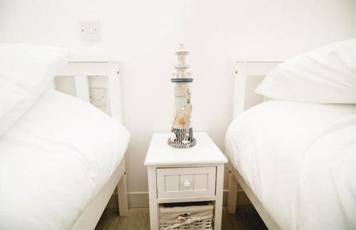 Sea View Beachfront House - Photo 5