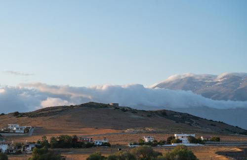 Kalamaki-Sunset - Scenic Sunset & Sea Views - Steps from Shore! - Foto 50