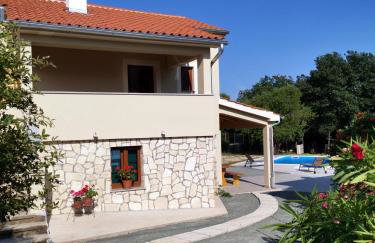 Villa Mira Garica by El-Pi Tours - Photo 1