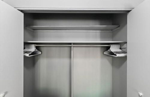 Lux Stay Minutes to Big House U of M Campus and UM Hospital Free Parking - Foto 22