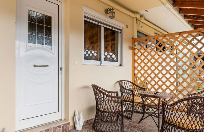 Welcoming Apartment in Venerato With Garden - Photo 15