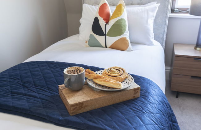 Elliot Oliver - Stunning 6 Bedroom Regency House With Parking - Photo 12