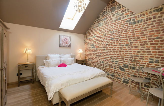 Magnificent Character Cottage with Spa Tub near Marche-en-Famenne - Photo 8