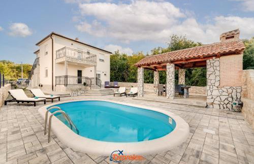 Villa Hlapa-new modern villa near beach - by TRAVELER tourist agency Krk - Foto 1