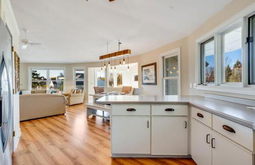 The Goat and Cherry - Dogs, Fire Pit & Hot Tub, Escape to Sister Bay! - Foto 42