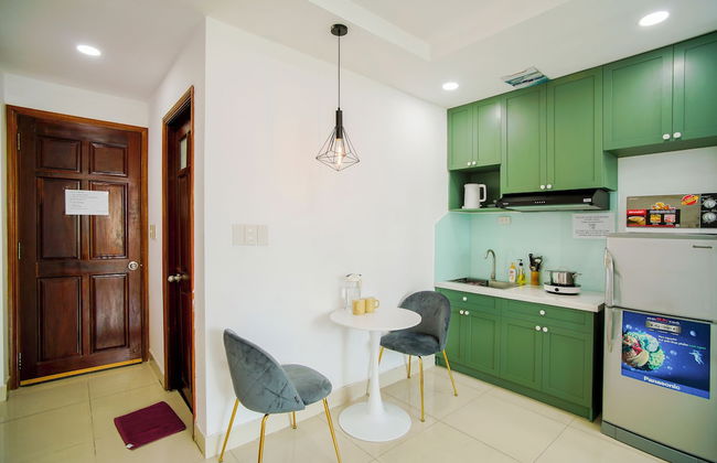 SAZI Church View Home - Free Nails/HairWash - Photo 38