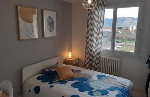 Un appartement lumineux avec vue exceptionnelle avec 3 chambres - Foto 27