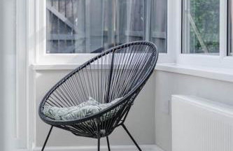 Charming House with Free Parking - Photo 47