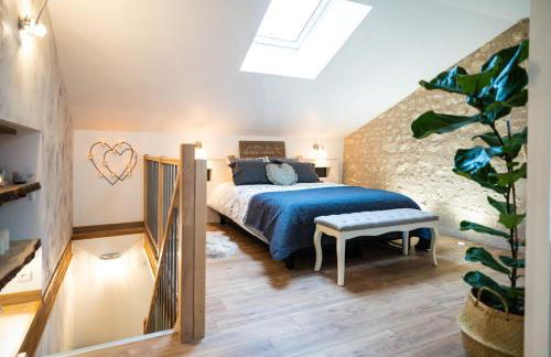 Les Charmes du Lac Gite Romantique avec jacuzzi privatif - Foto 13