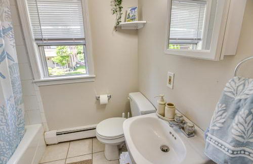 Wakefield Escape Walk to Downtown and Near Beaches! - Foto 15