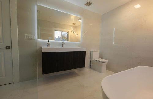 Luxurious Home Away from Home ! 30 minutes to NYC ! - Foto 45