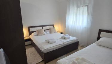 Apartmani Ruzmarin - Foto 5