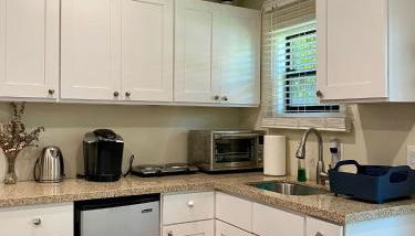 Guest suite near La Cienega Park Beverly Hills next to LACMA La Brea Tar Pits Peterson Museum and Academy Awards Museum - Foto 5