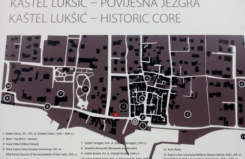 Old school apartment - Photo 30