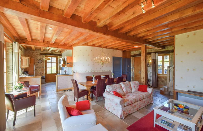 Elegant Villa in Saint-medard - Foto 5