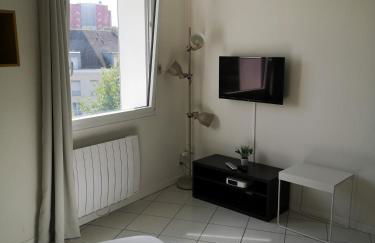L6 - Green and premium flat close Paris - WIFI & NETFLIX - Foto 8
